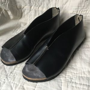 Birkenstock-like handmade leather open-toe sandal